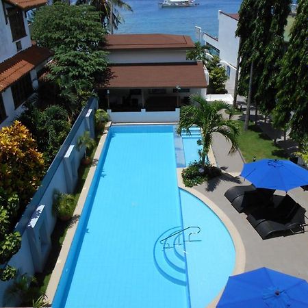 Out Of The Blue Resort Puerto Galera Exterior photo